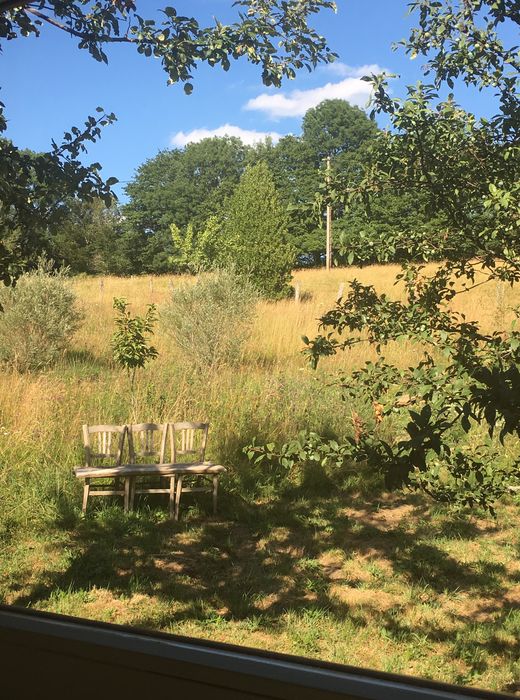 LOGEMENT INSOLITE À LA COLLINE AUX LOUPS ...